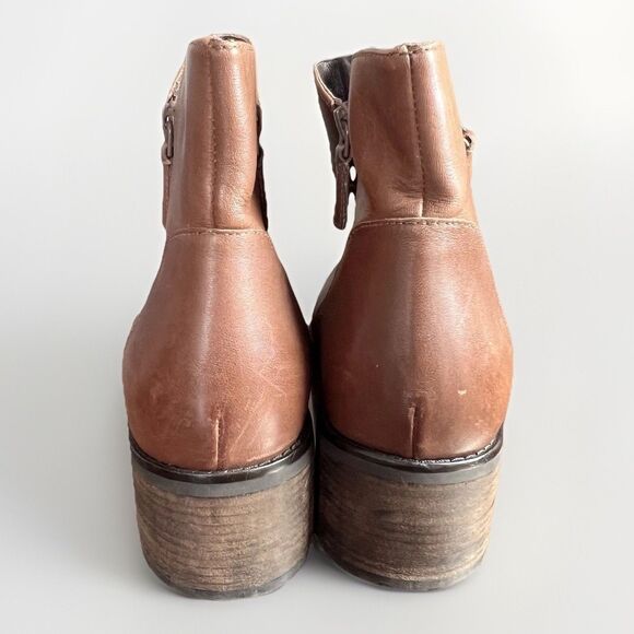 Cole Haan Lyla Brown Leather Waterproof Boot Bootie Women’s 9.5B - Picture 2 of 7